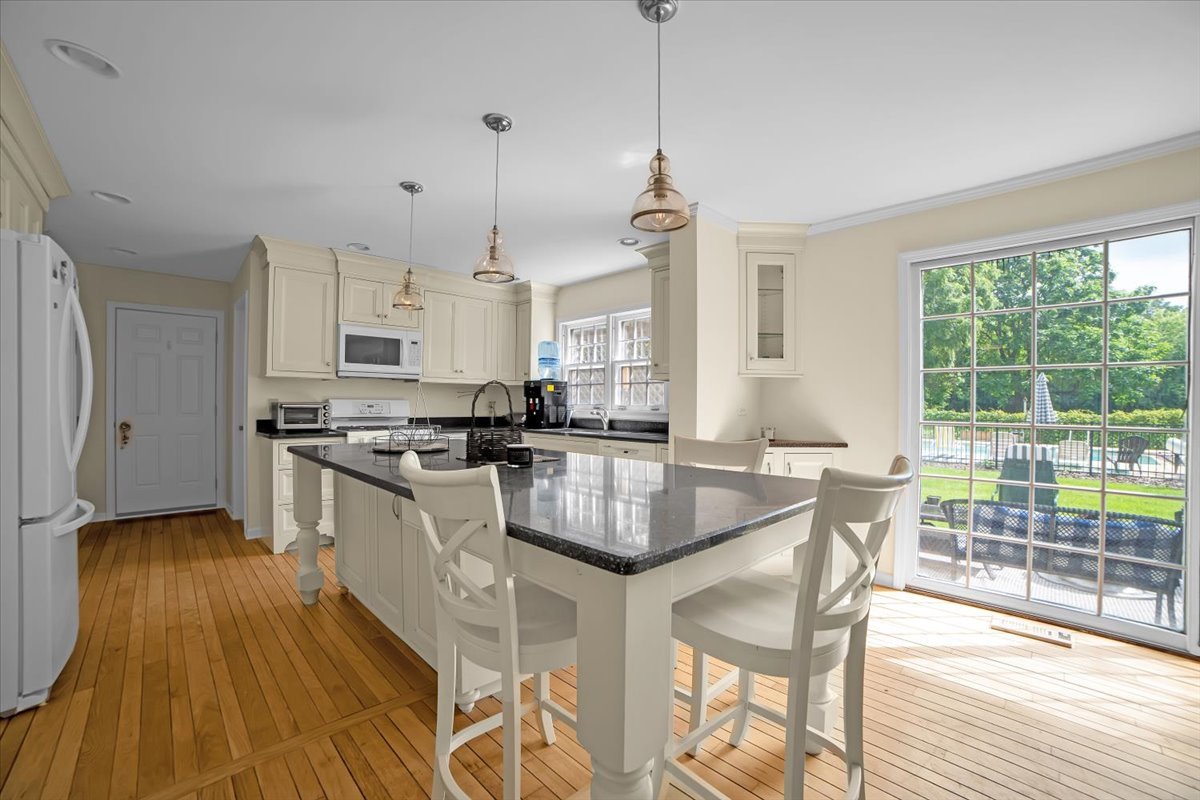 3N011 Morningside Avenue, West Chicago, IL 60185