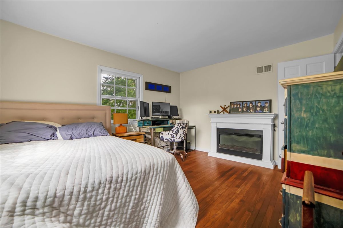 3N011 Morningside Avenue, West Chicago, IL 60185