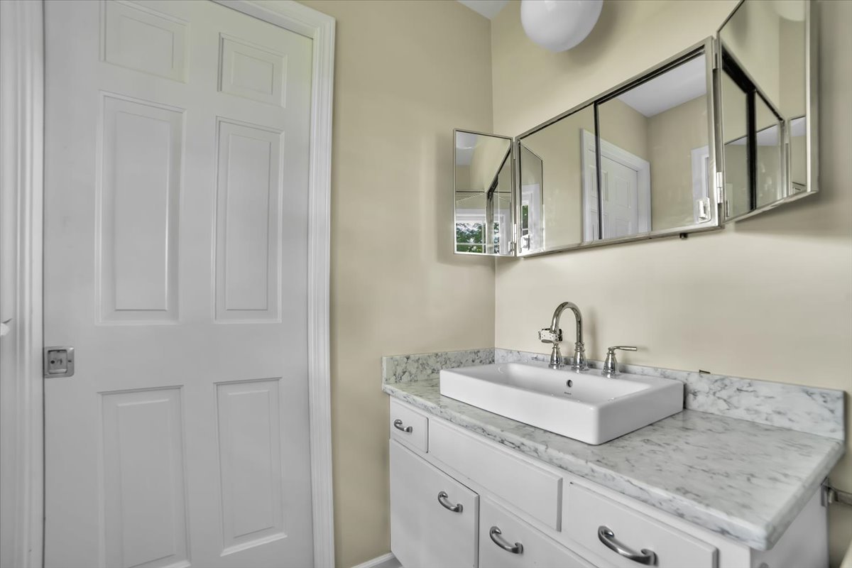 3N011 Morningside Avenue, West Chicago, IL 60185