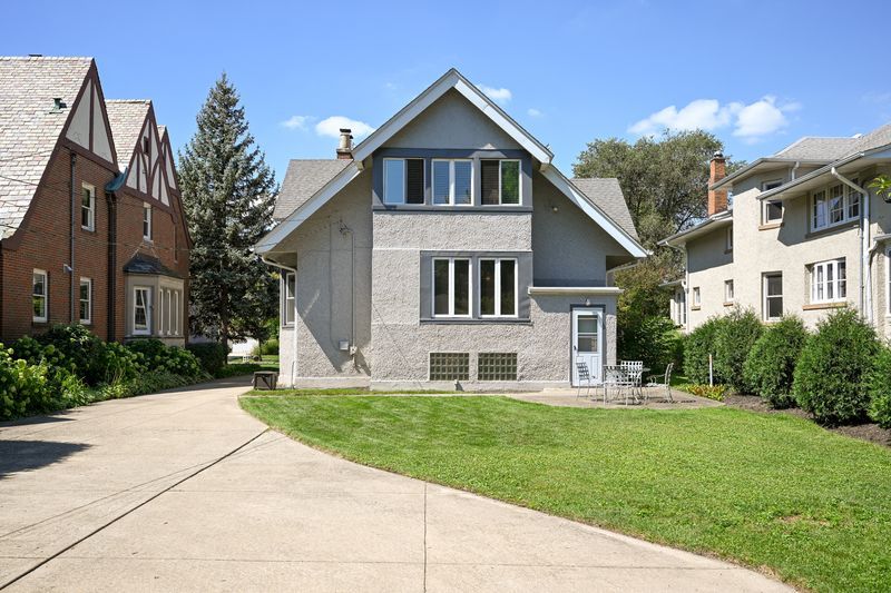 727 Clinton Place, River Forest, IL 60305