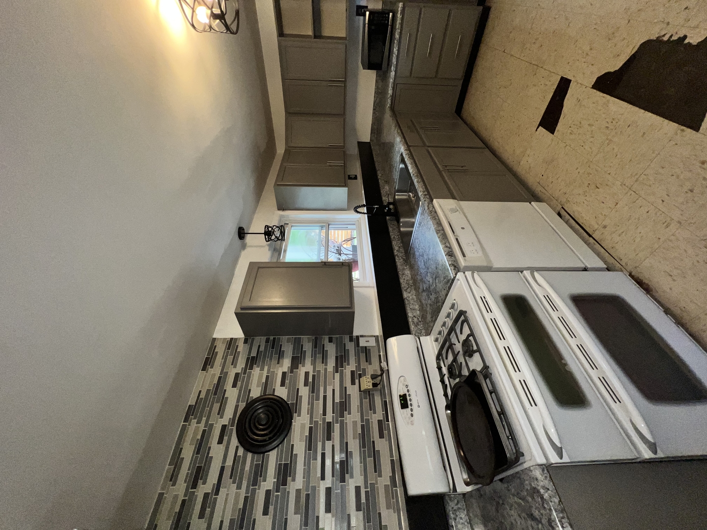 19 Wyndham Drive, Montgomery, IL 60538