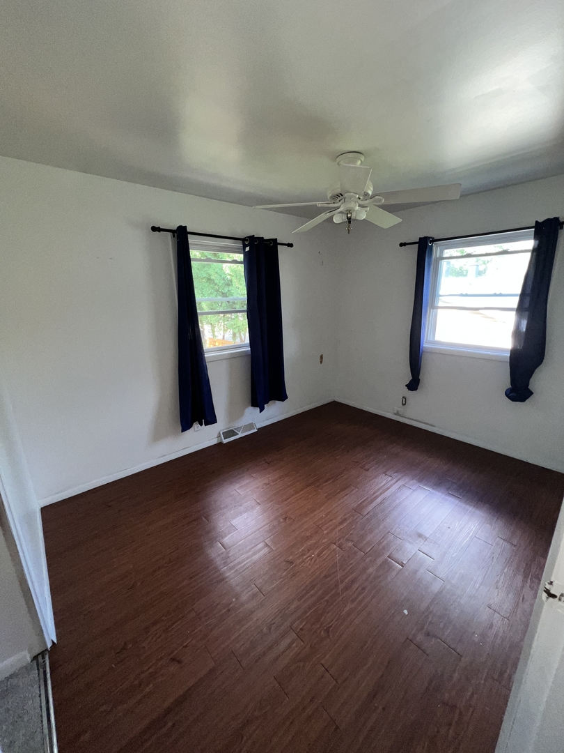 19 Wyndham Drive, Montgomery, IL 60538