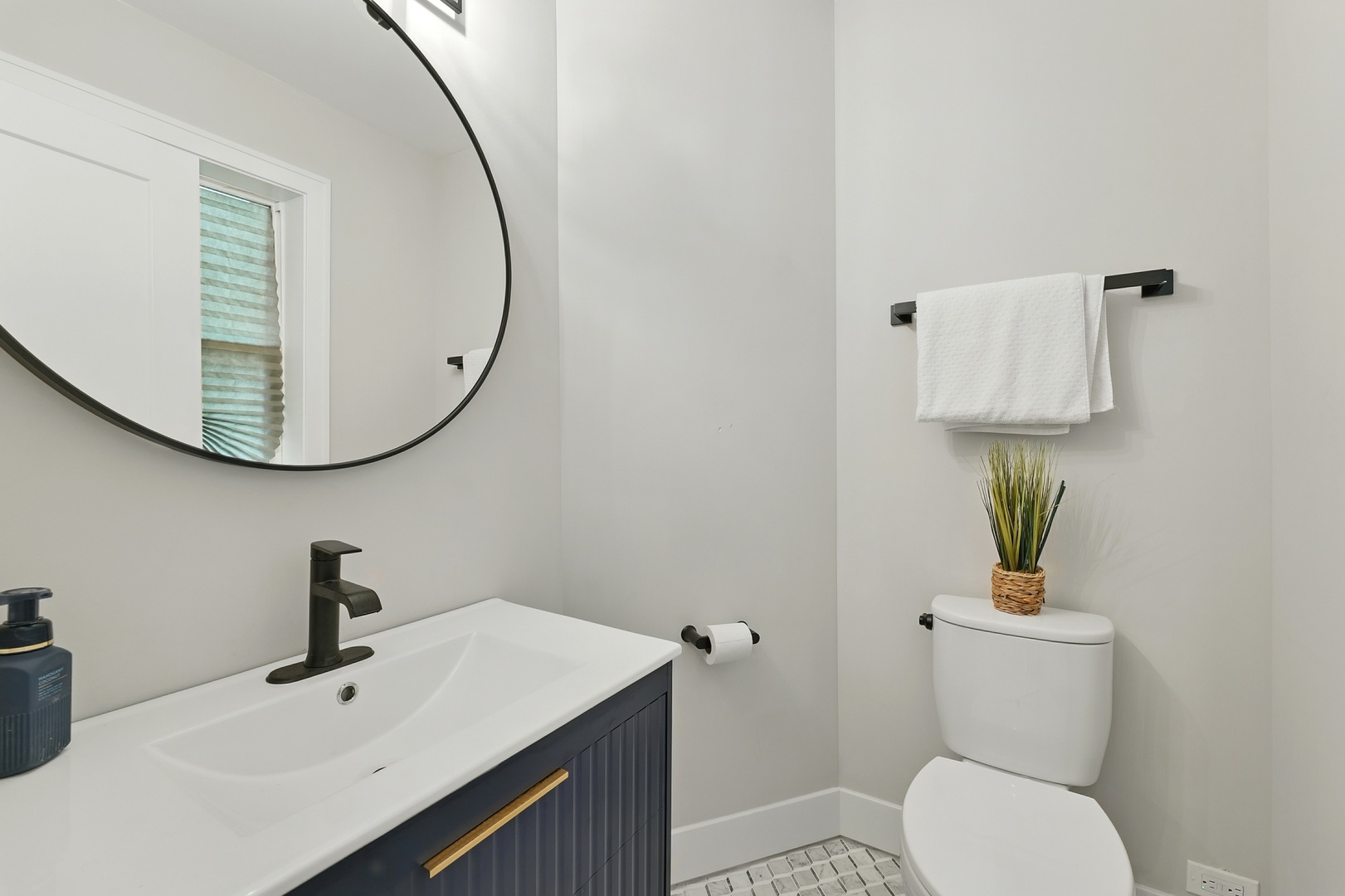 5032 S Michigan Avenue, Chicago, IL 60615