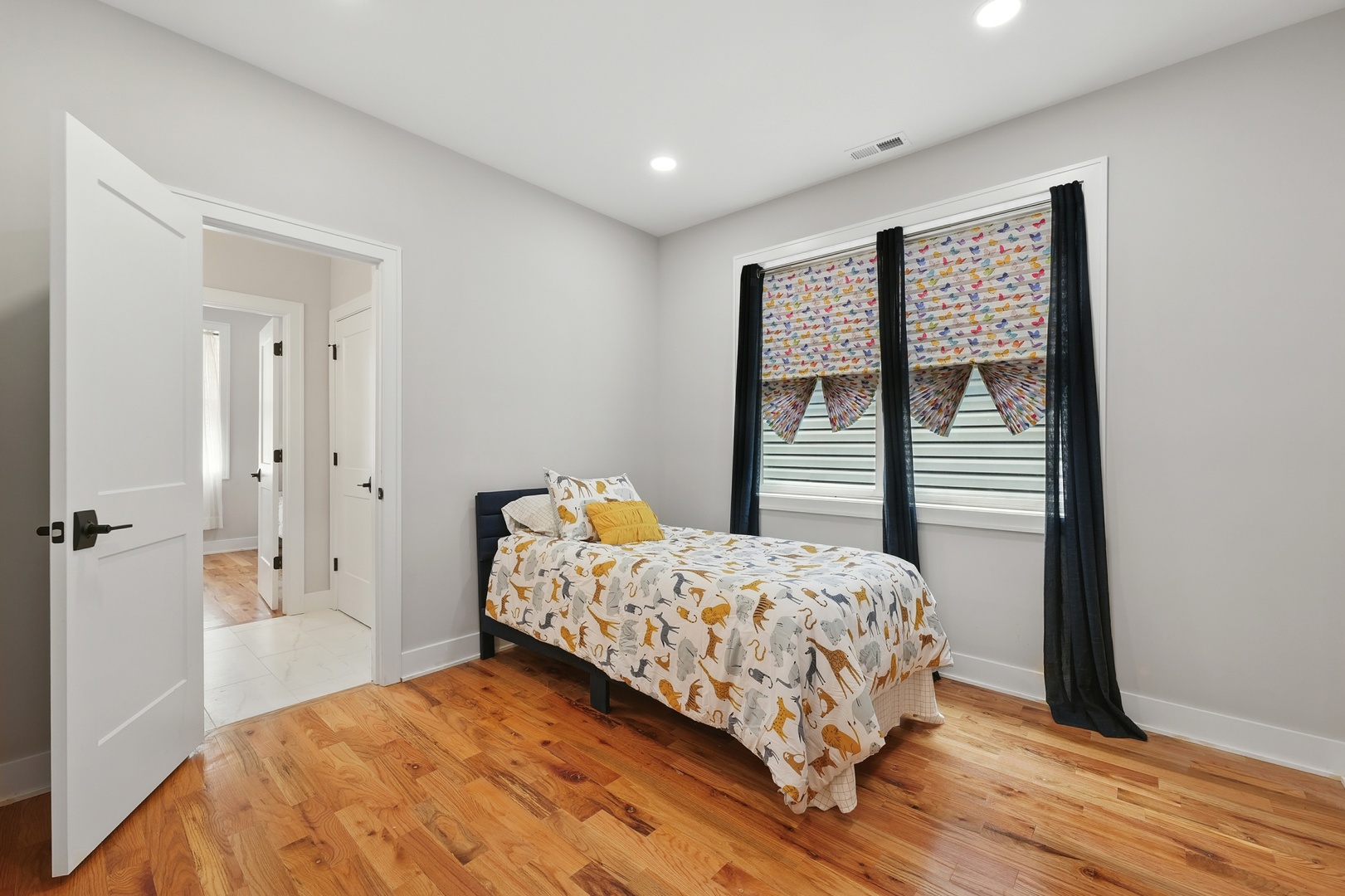 5032 S Michigan Avenue, Chicago, IL 60615