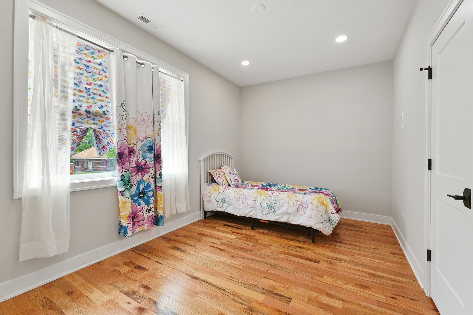 5032 S Michigan Avenue, Chicago, IL 60615