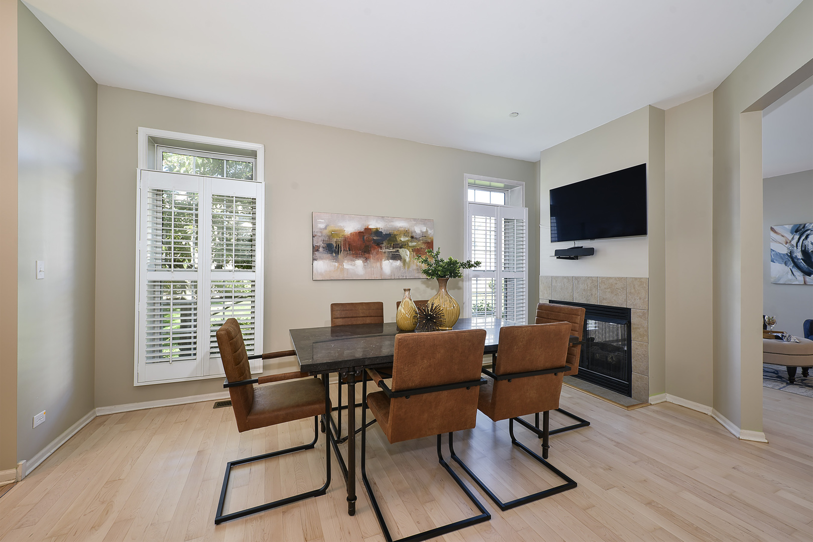 824 Stone Canyon Circle #824, Inverness, IL 60010