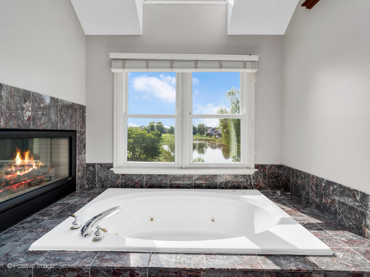 26W453 Pinehurst Drive, Winfield, IL 60190