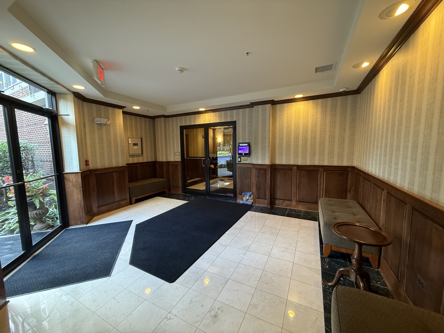 300 E Church Street #204, Libertyville, IL 60048