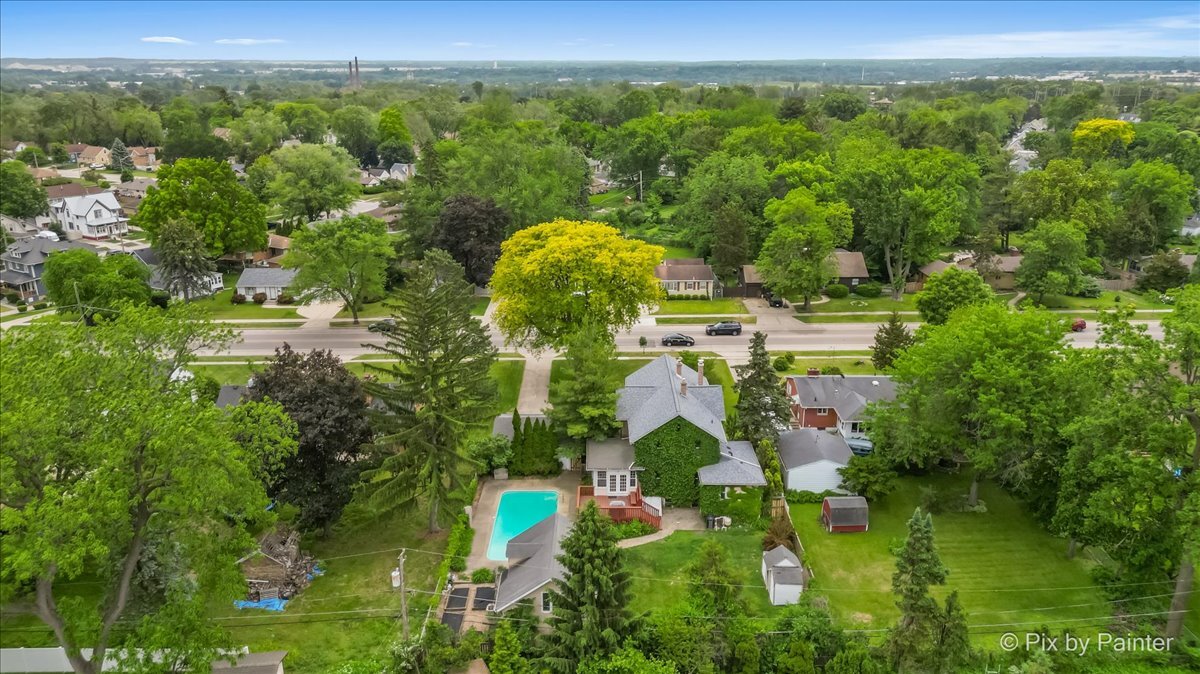 956 South Street, Elgin, IL 60123
