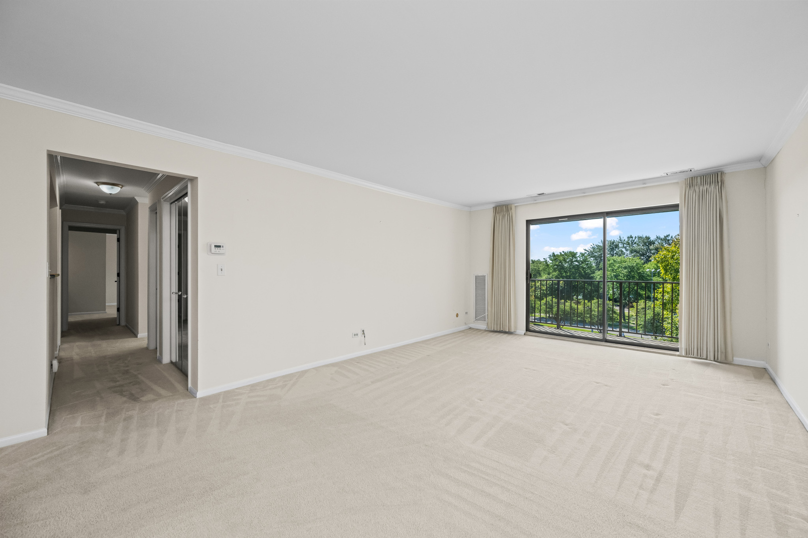 950 E Wilmette Road #418, Palatine, IL 60074
