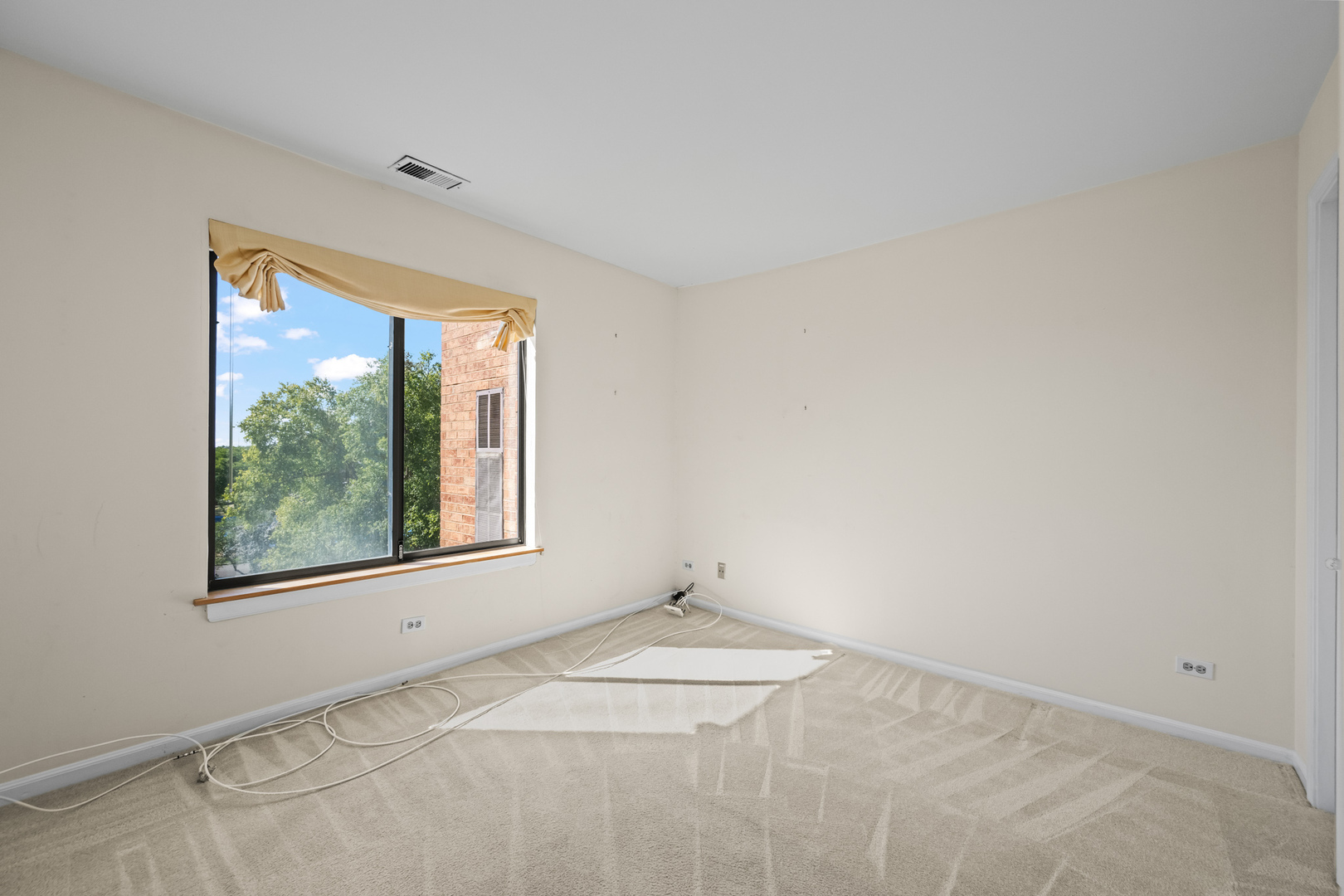 950 E Wilmette Road #418, Palatine, IL 60074