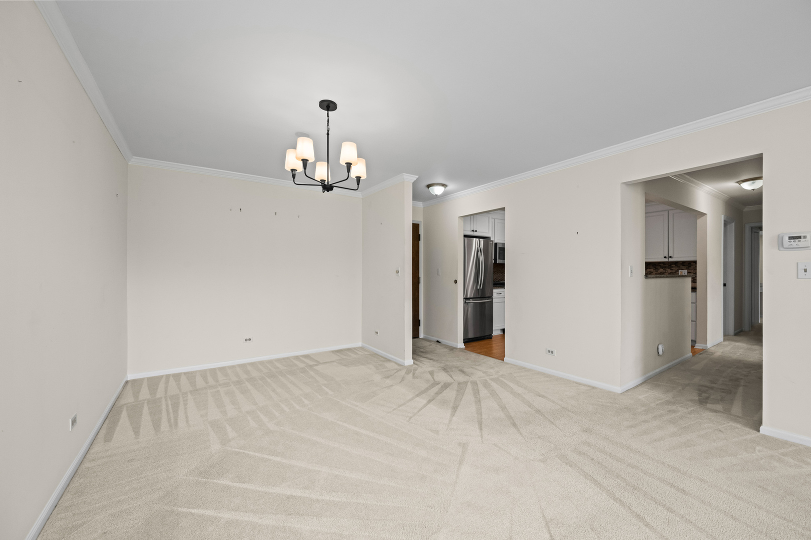 950 E Wilmette Road #418, Palatine, IL 60074