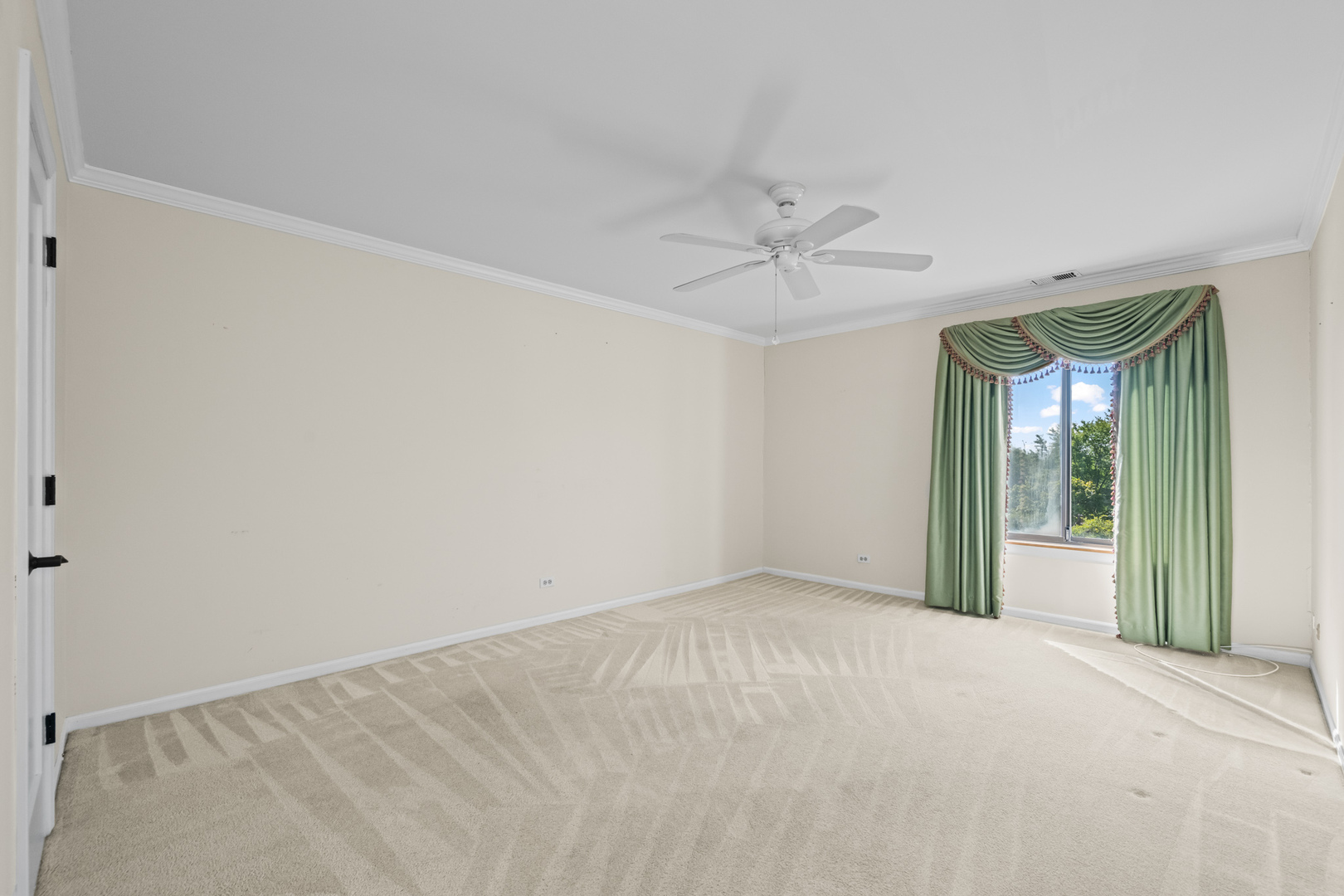 950 E Wilmette Road #418, Palatine, IL 60074