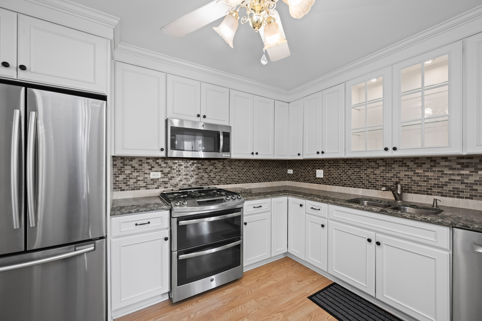 950 E Wilmette Road #418, Palatine, IL 60074