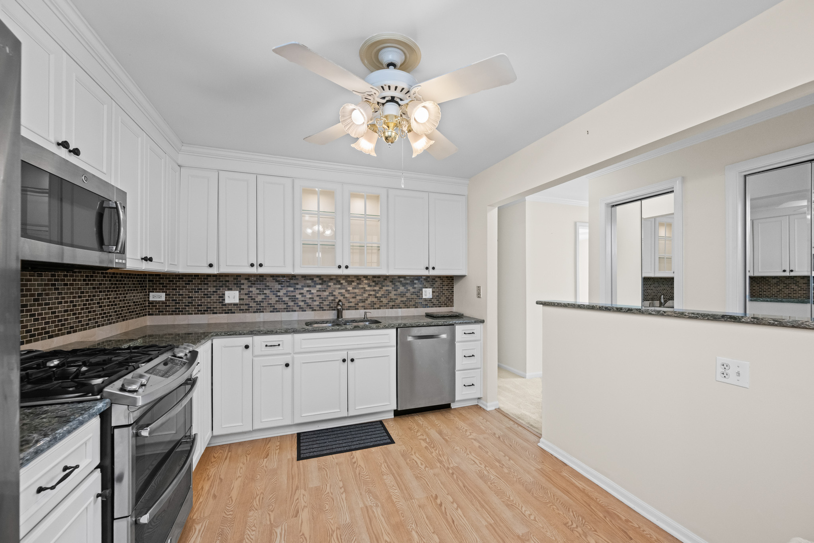 950 E Wilmette Road #418, Palatine, IL 60074