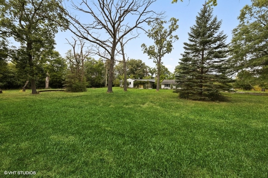 115 Oak Brook Road, Oak Brook, IL 60523