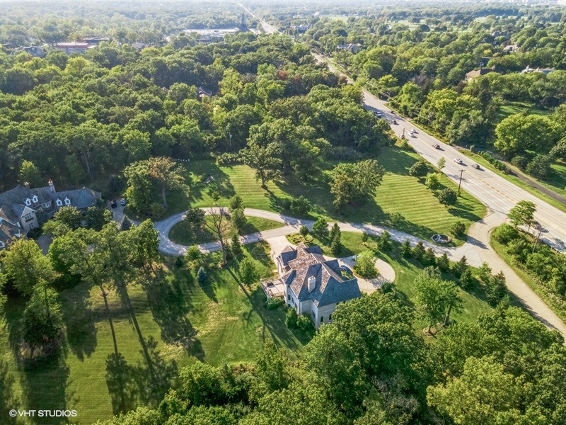 115 Oak Brook Road, Oak Brook, IL 60523