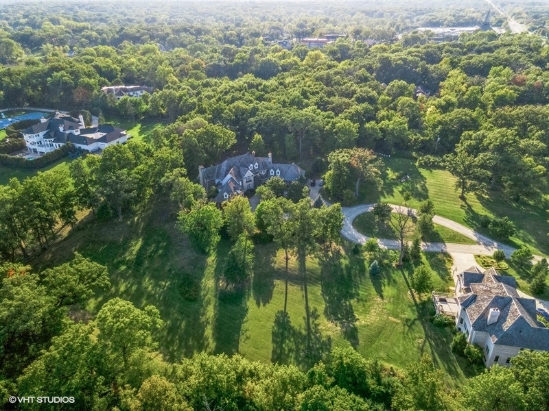 115 Oak Brook Road, Oak Brook, IL 60523