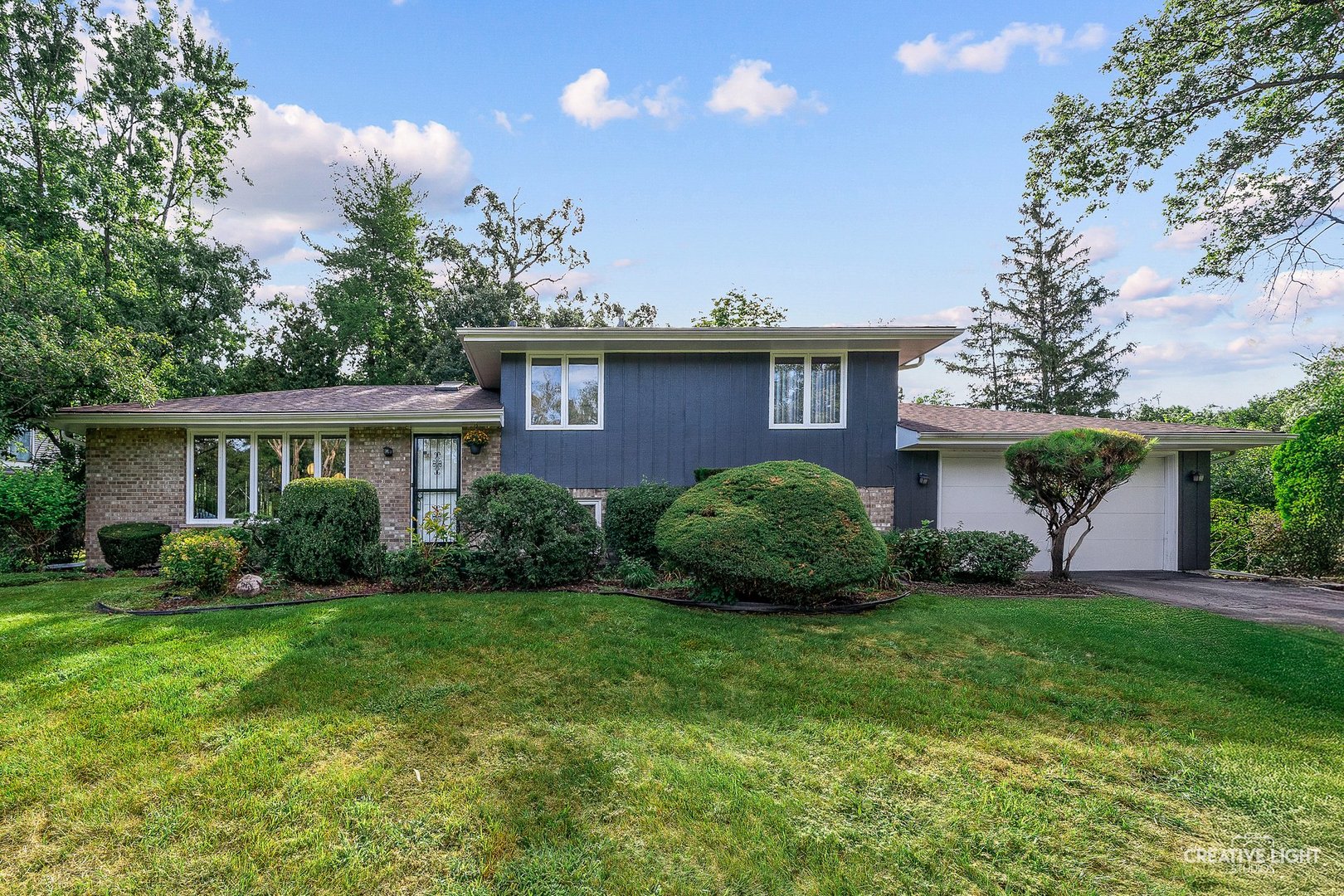 815 VINEWOOD Avenue, Willow Springs, IL 60480