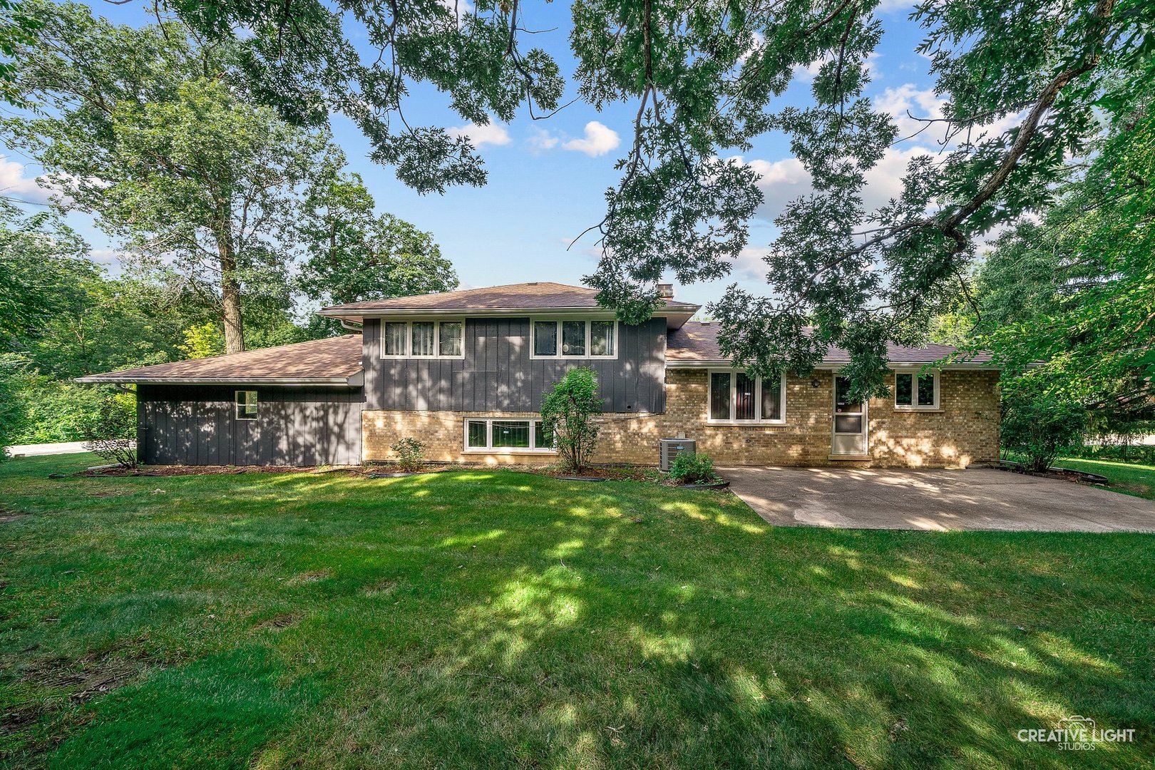815 VINEWOOD Avenue, Willow Springs, IL 60480