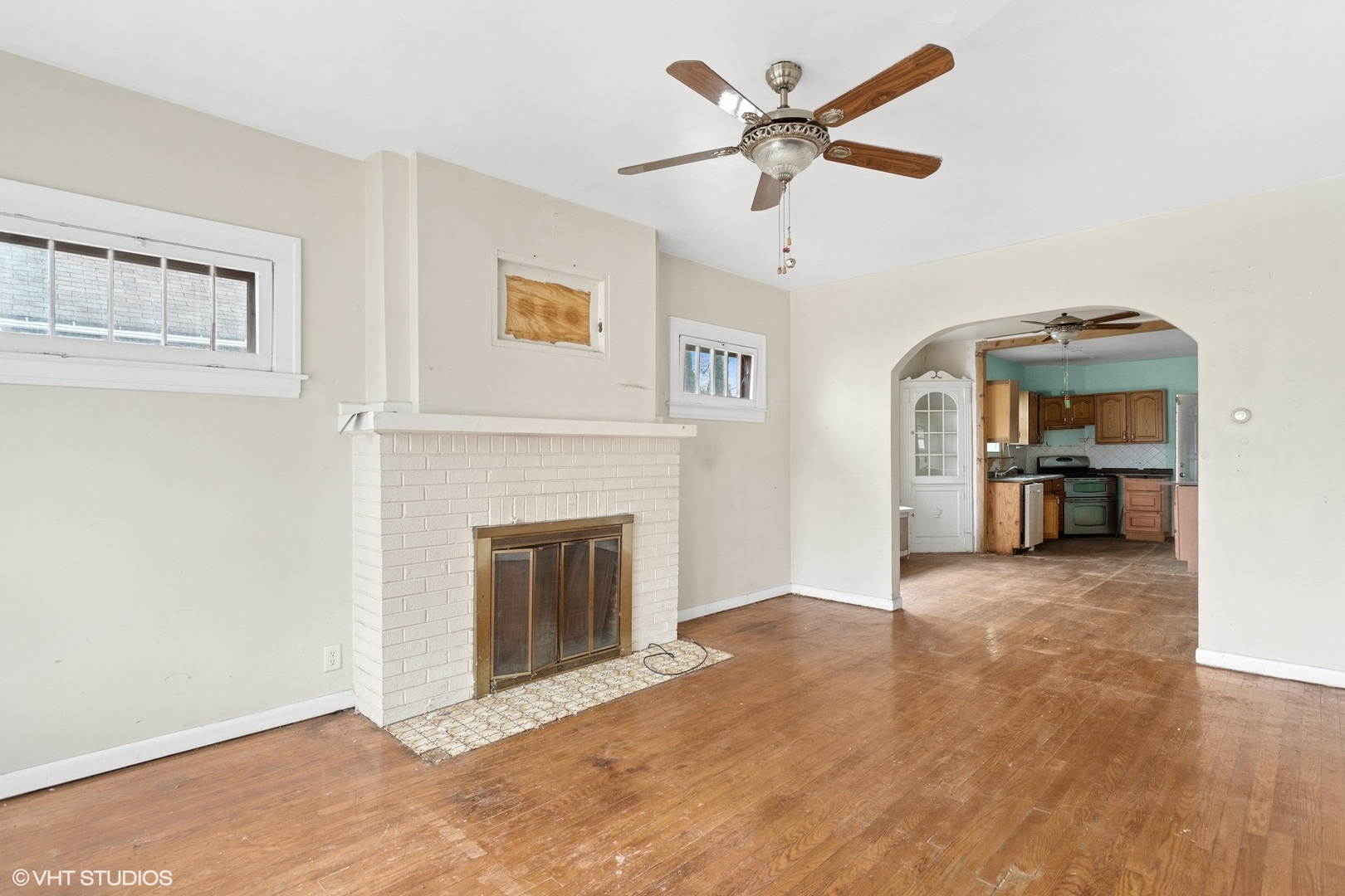 246 E North Avenue, Elmhurst, IL 60126