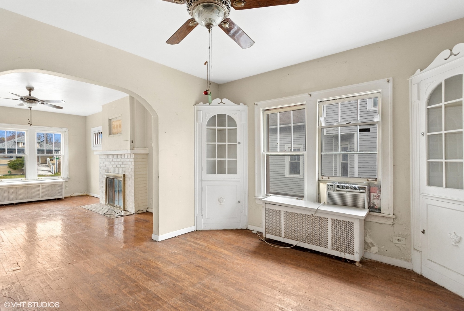 246 E North Avenue, Elmhurst, IL 60126