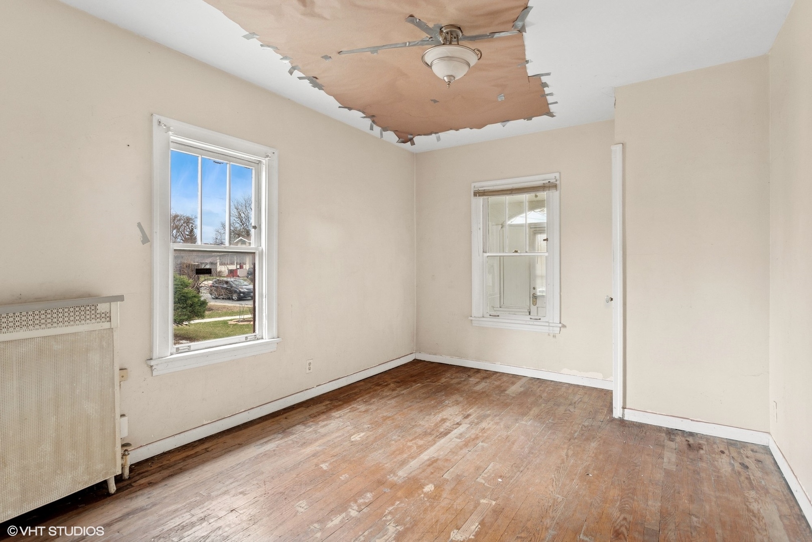 246 E North Avenue, Elmhurst, IL 60126
