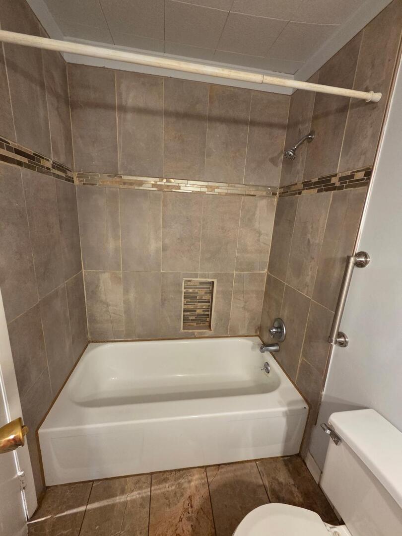 1389 S Glen Circle #D, Aurora, IL 60506