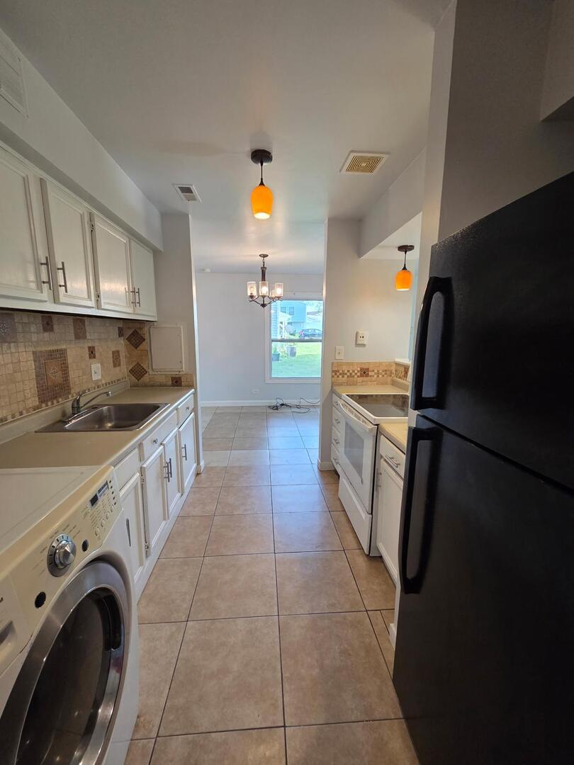 1389 S Glen Circle #D, Aurora, IL 60506