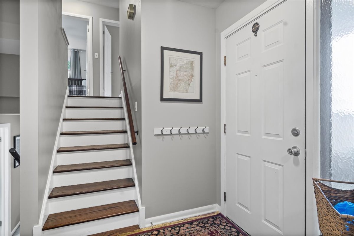 1414 W Grove Street, Arlington Heights, IL 60005