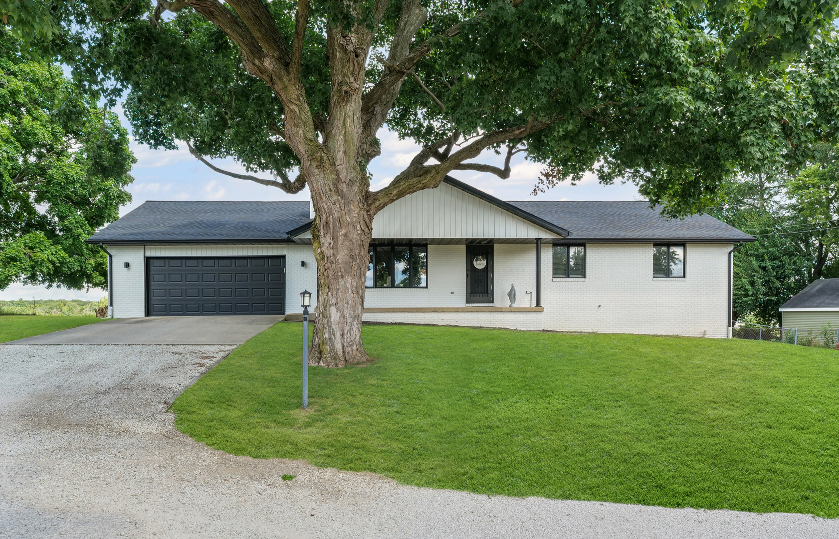 308 N Jefferson Street, Mahomet, IL 61853