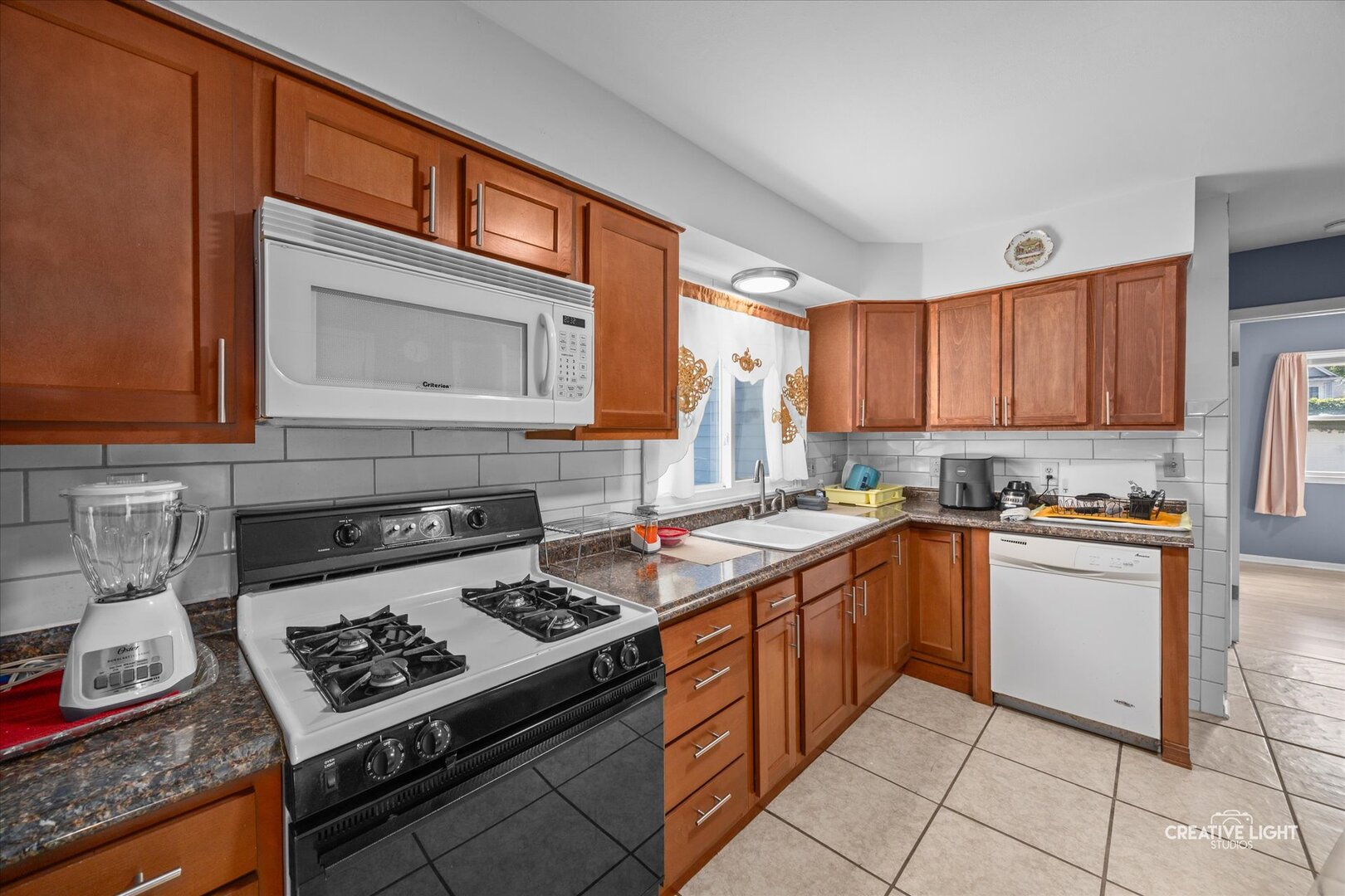 417 Marion Avenue, Aurora, IL 60505