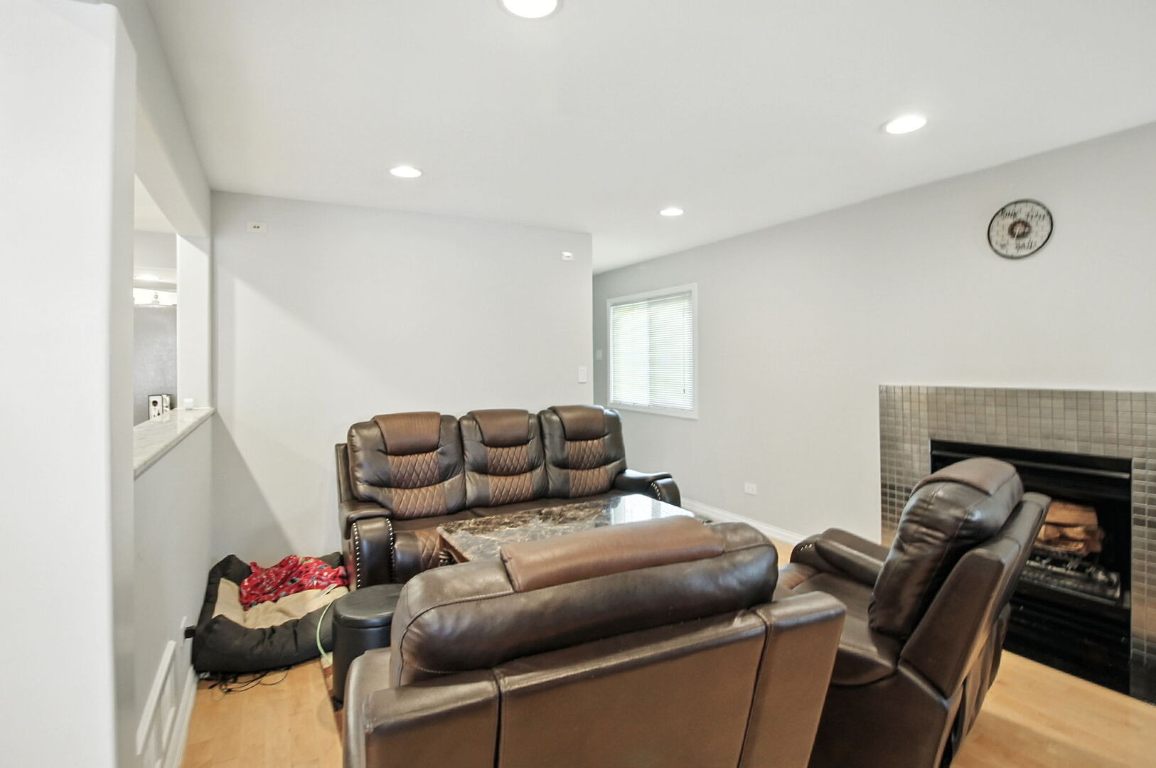 6 W Pebble Court #A, Palos Hills, IL 60465