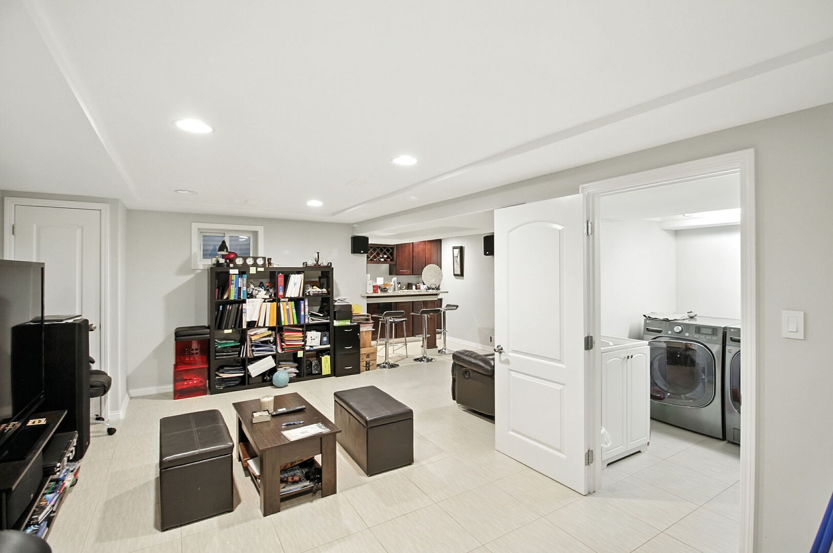 6 W Pebble Court #A, Palos Hills, IL 60465