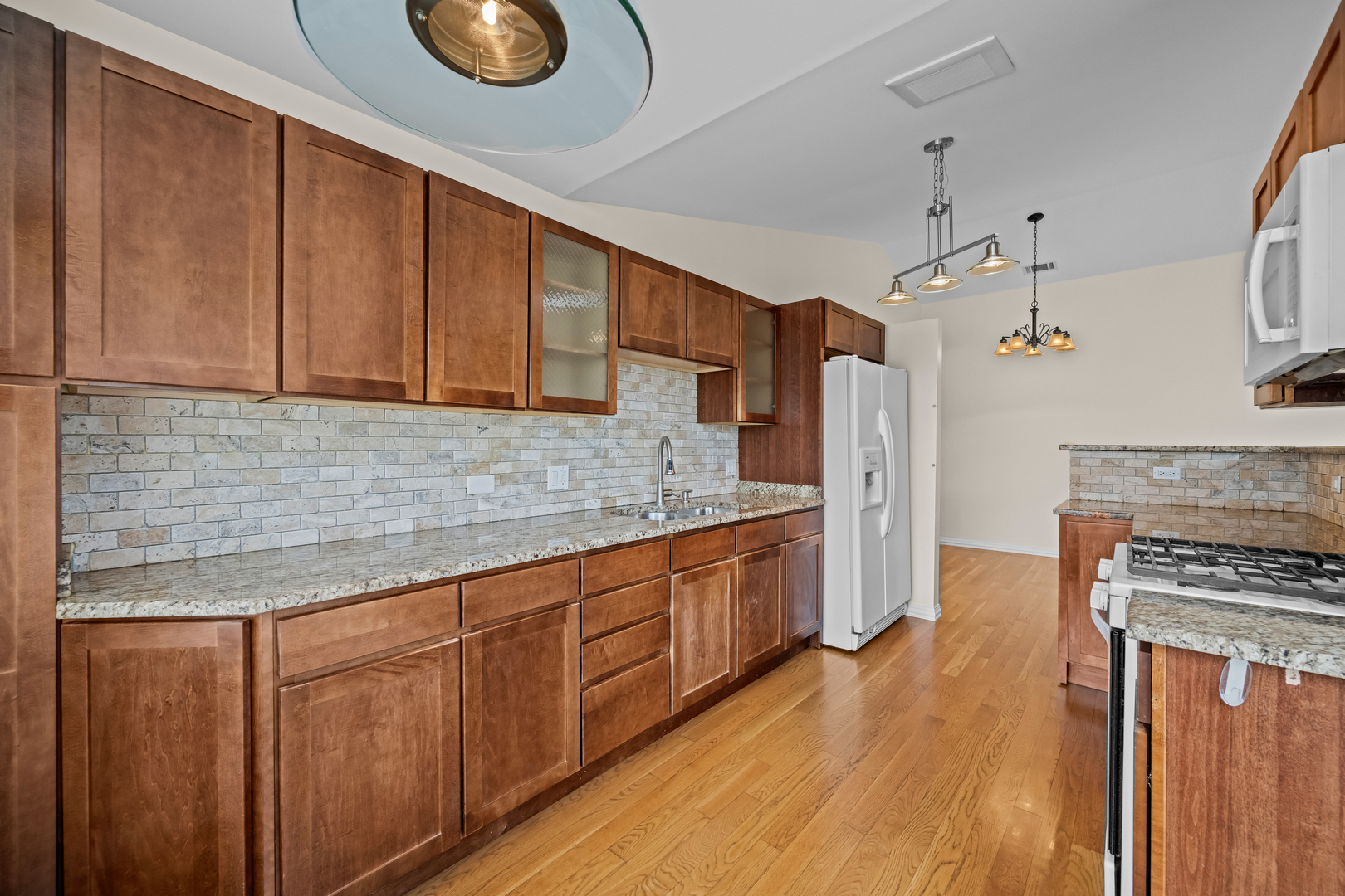 1662 COMMODORE Court #4, Schaumburg, IL 60193