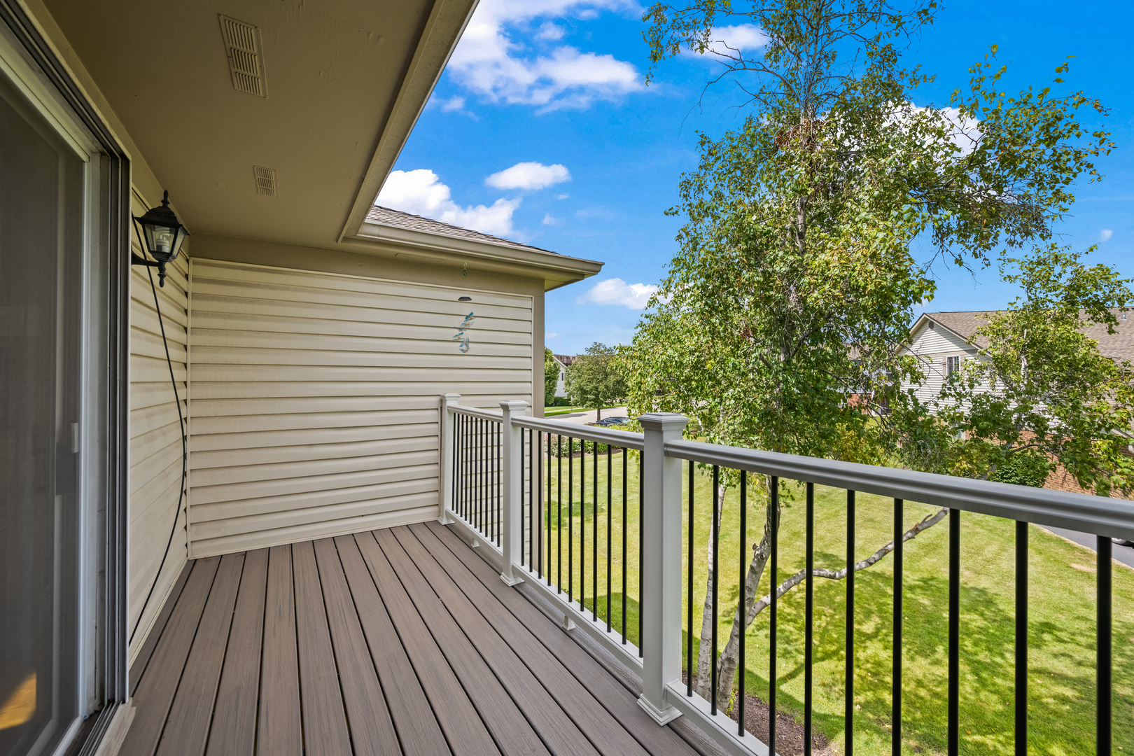 1662 COMMODORE Court #4, Schaumburg, IL 60193