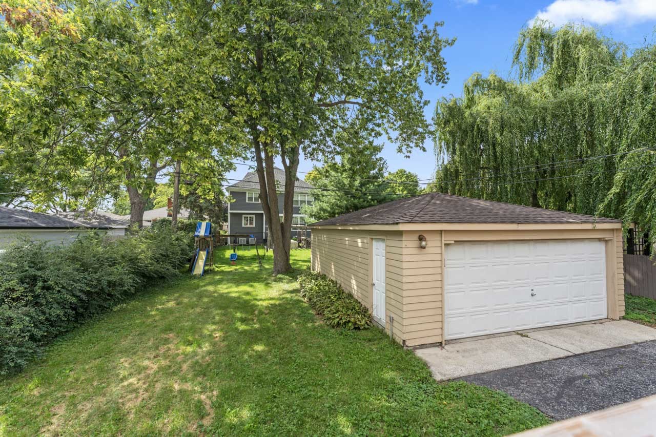 980 S Spring Road, Elmhurst, IL 60126