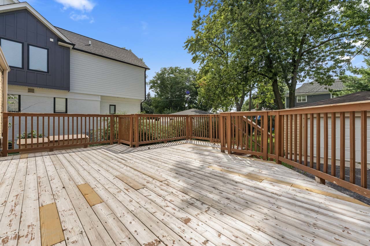 980 S Spring Road, Elmhurst, IL 60126