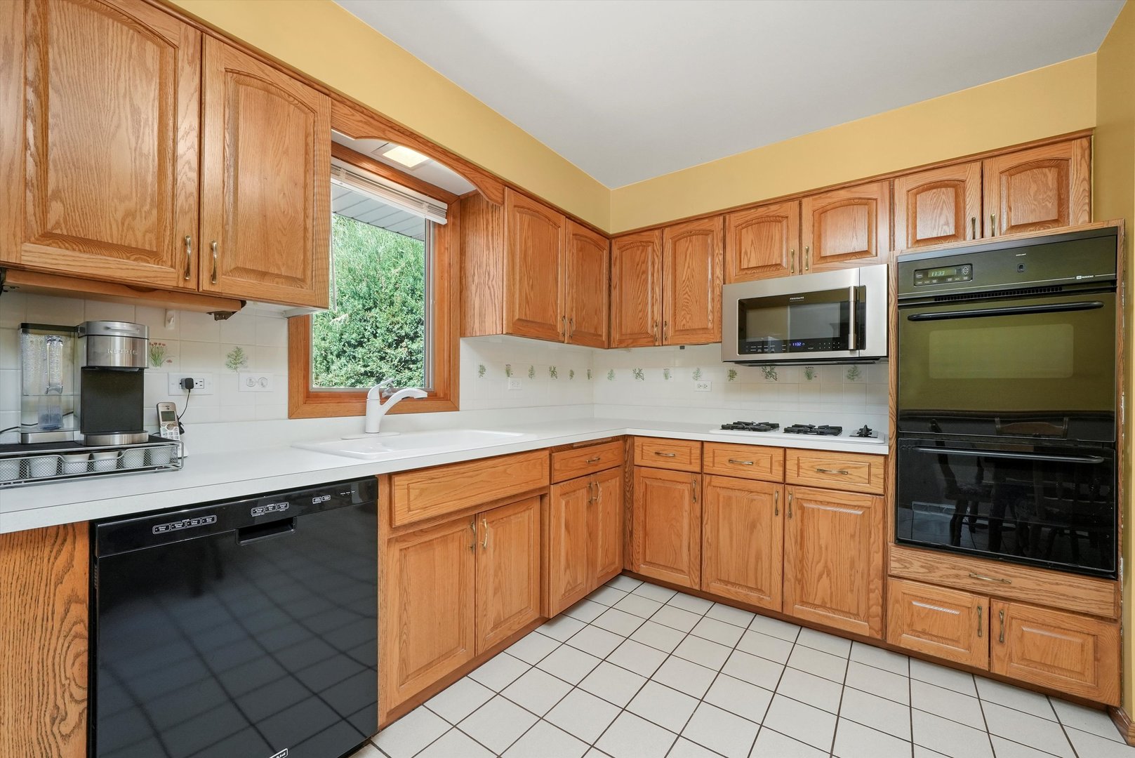 14216 Clearview Drive, Orland Park, IL 60462