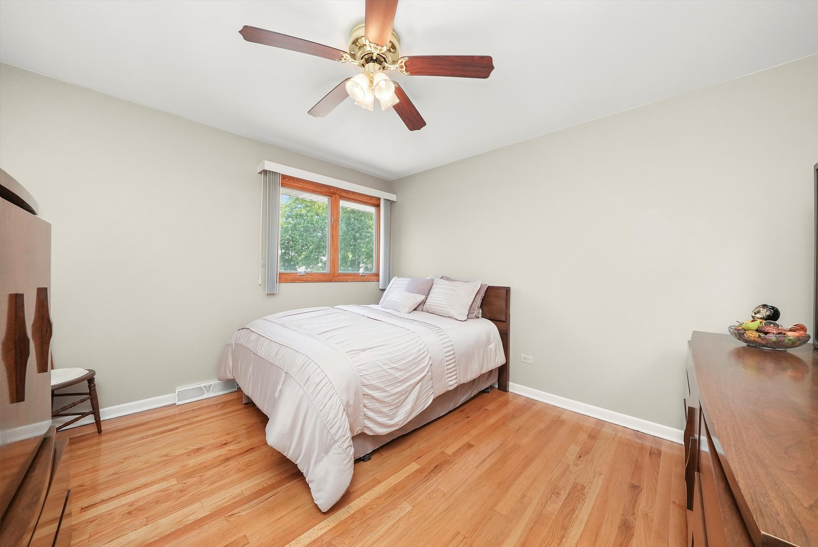 14216 Clearview Drive, Orland Park, IL 60462