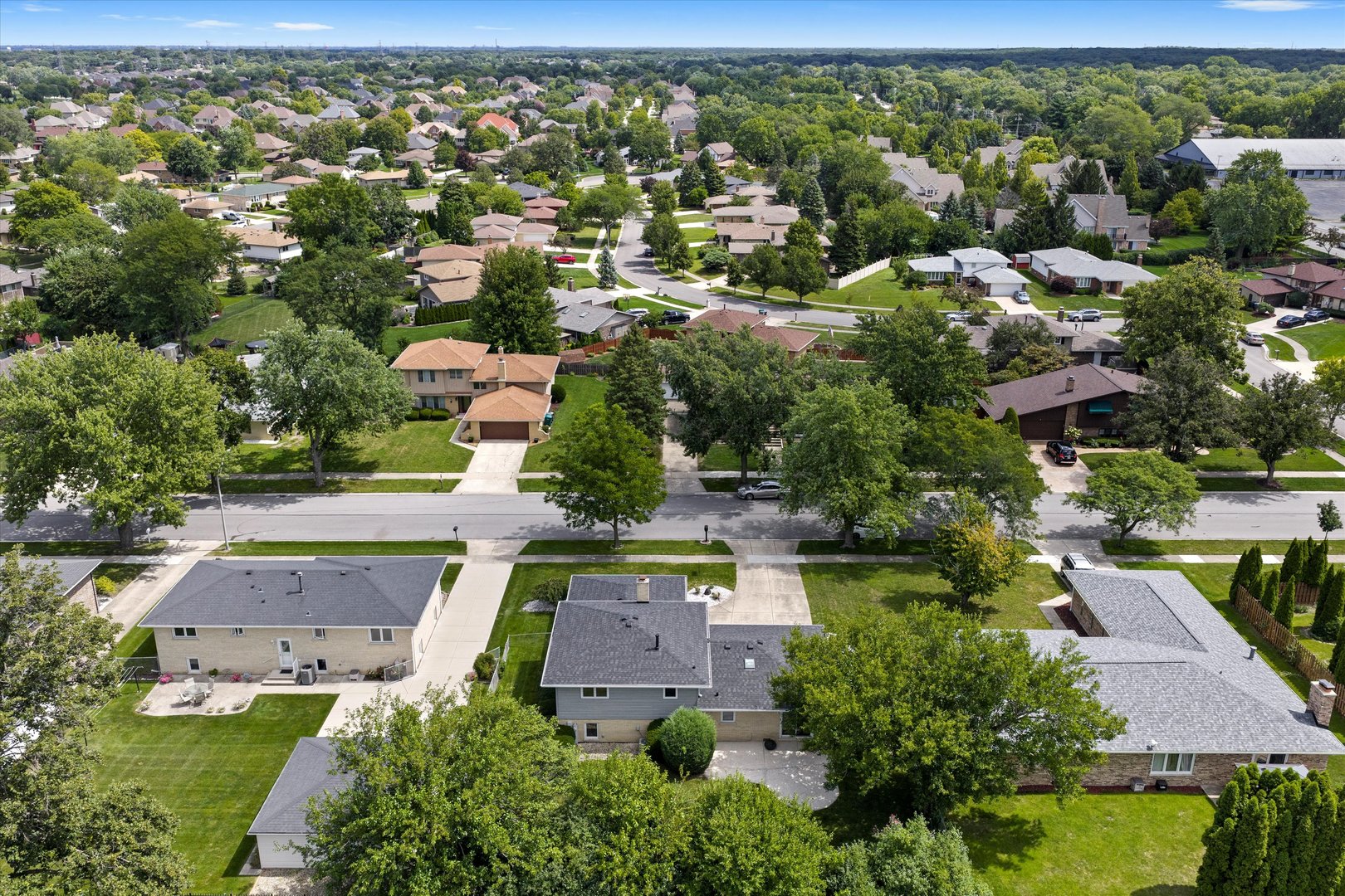 14216 Clearview Drive, Orland Park, IL 60462