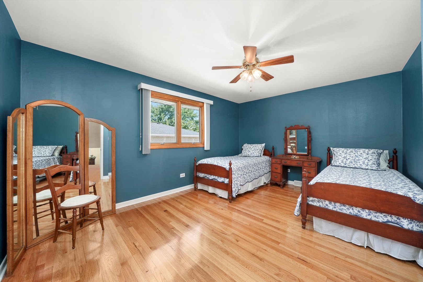 14216 Clearview Drive, Orland Park, IL 60462