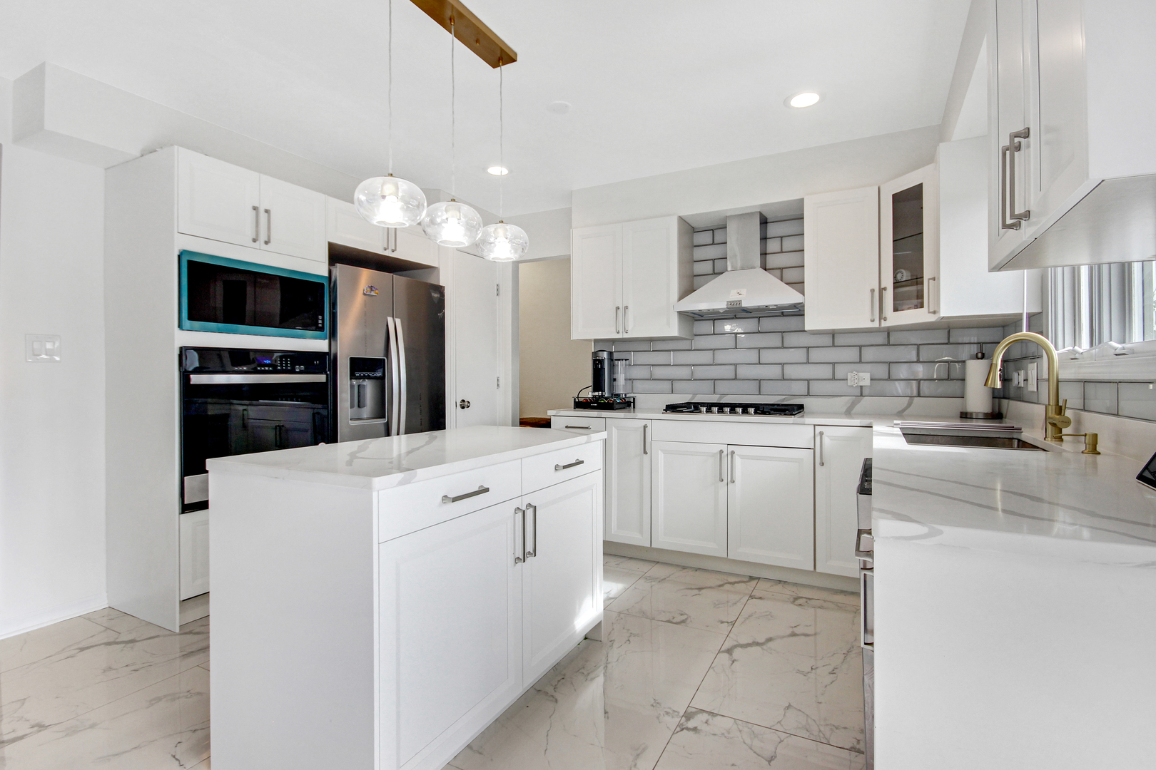 19018 Nightingale Lane, Country Club Hills, IL 60478