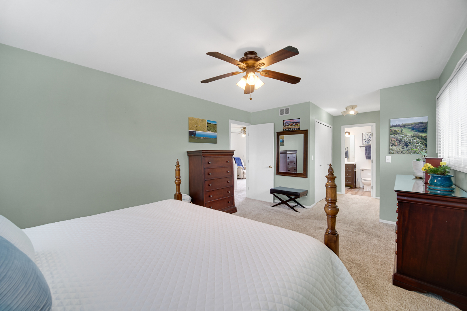 34036 WHITE OAK Lane, Gurnee, IL 60031