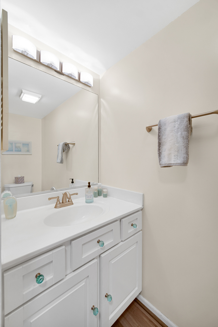 34036 WHITE OAK Lane, Gurnee, IL 60031