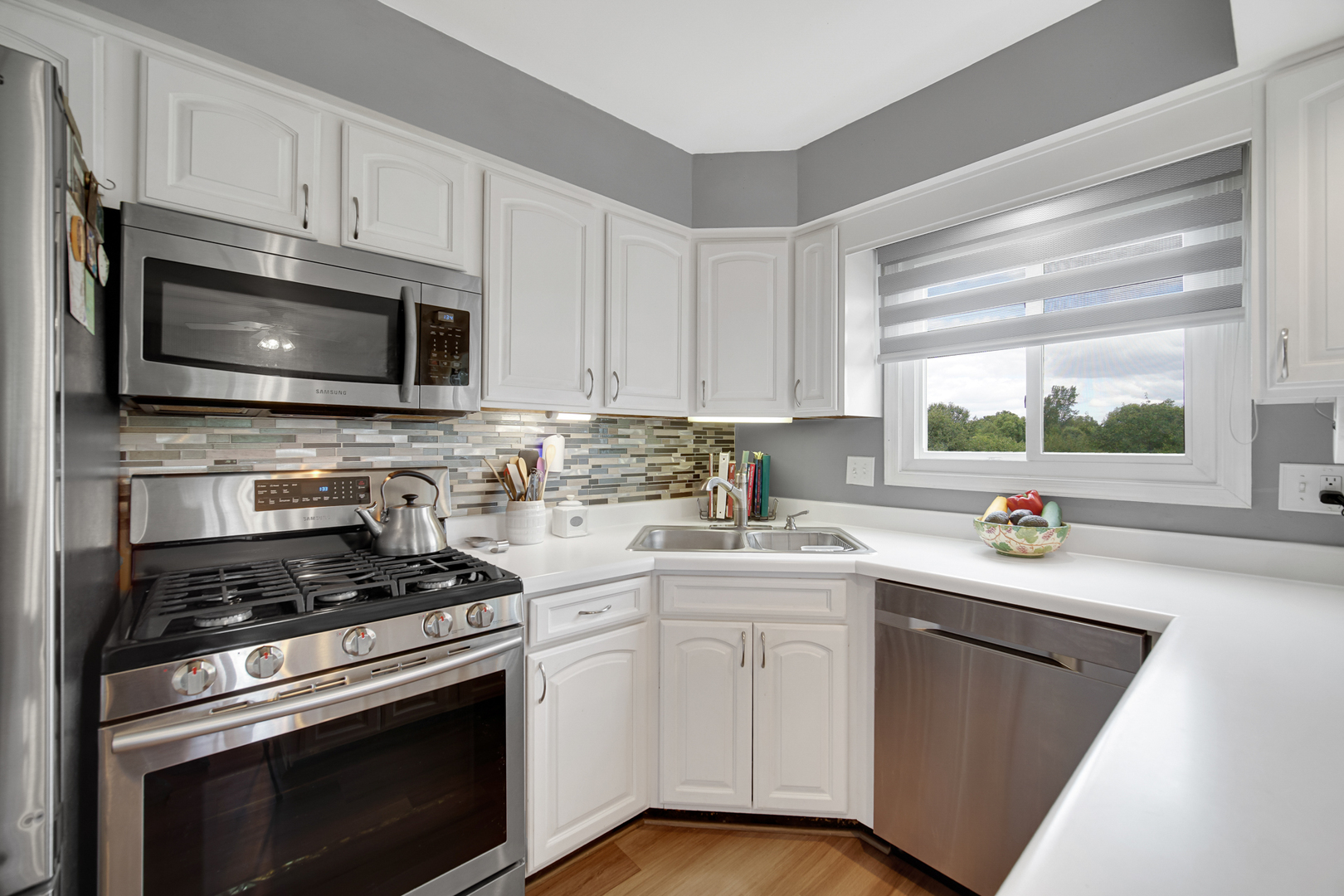 34036 WHITE OAK Lane, Gurnee, IL 60031