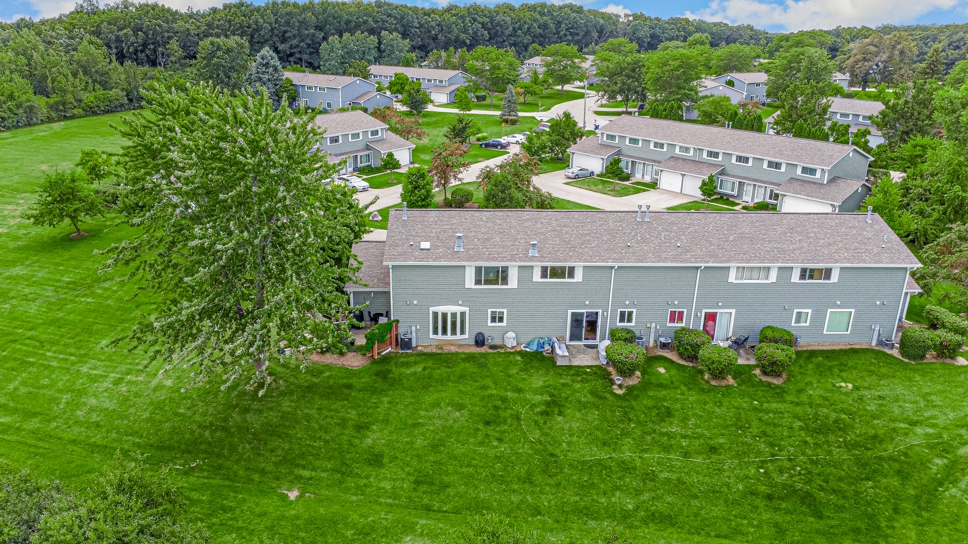 34036 WHITE OAK Lane, Gurnee, IL 60031
