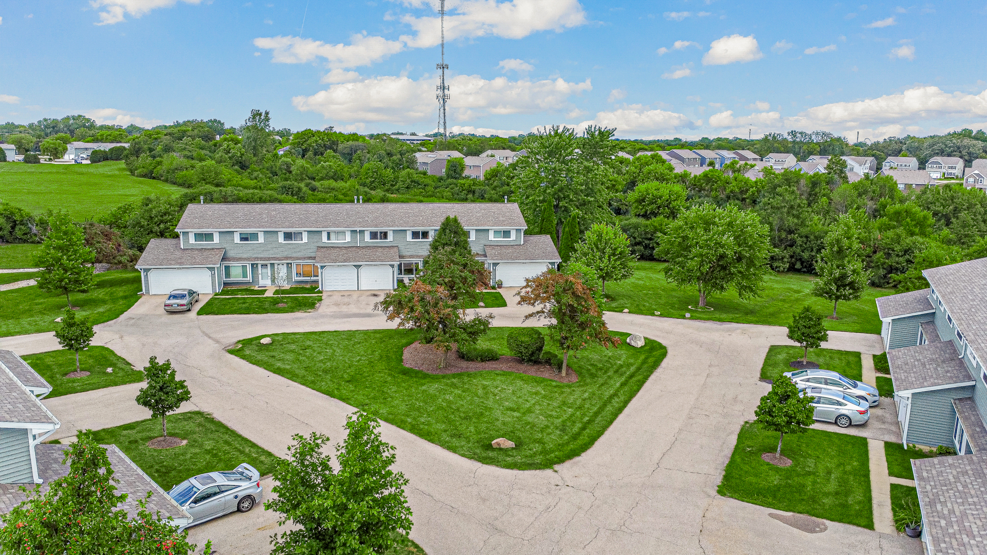 34036 WHITE OAK Lane, Gurnee, IL 60031