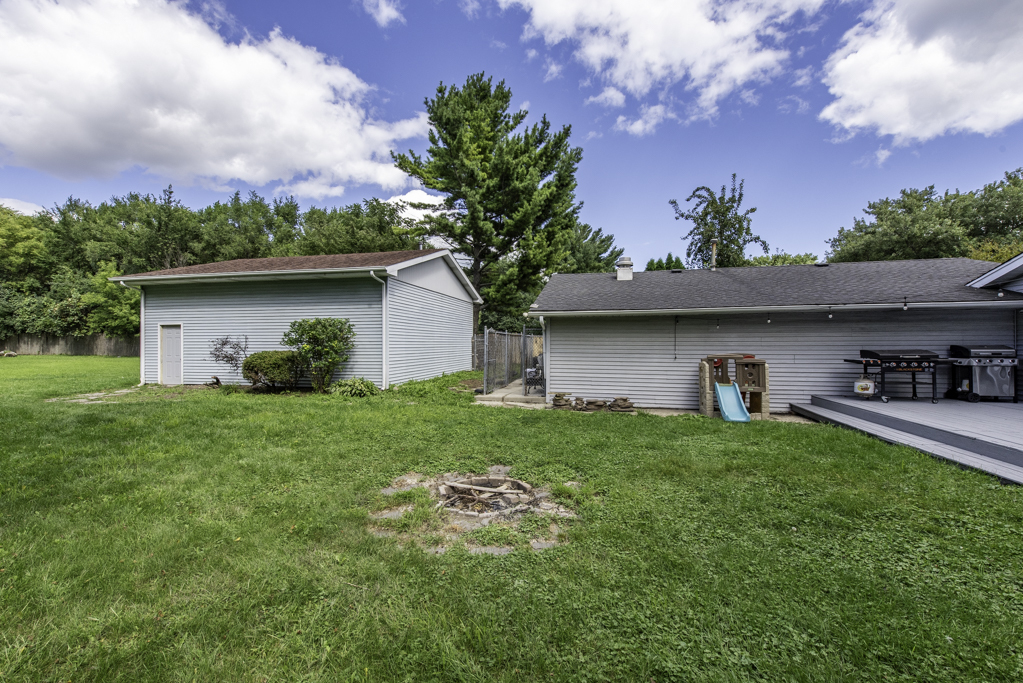 3436 Florida Avenue, Gurnee, IL 60031