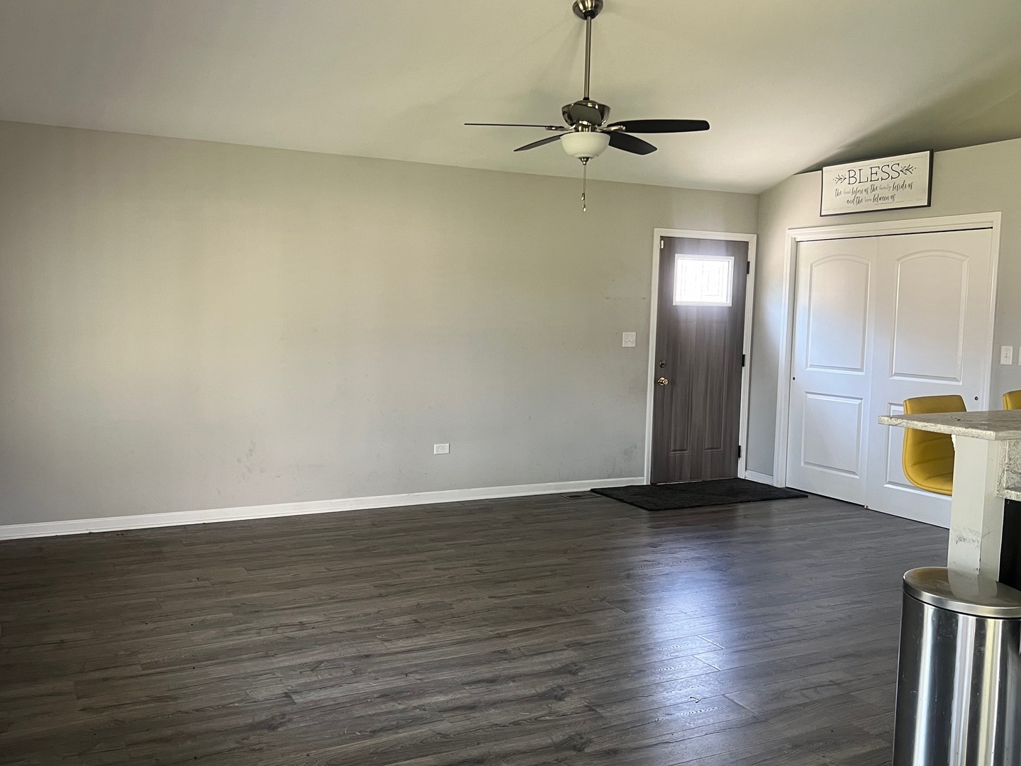 14528 Kolin Avenue, Midlothian, IL 60445